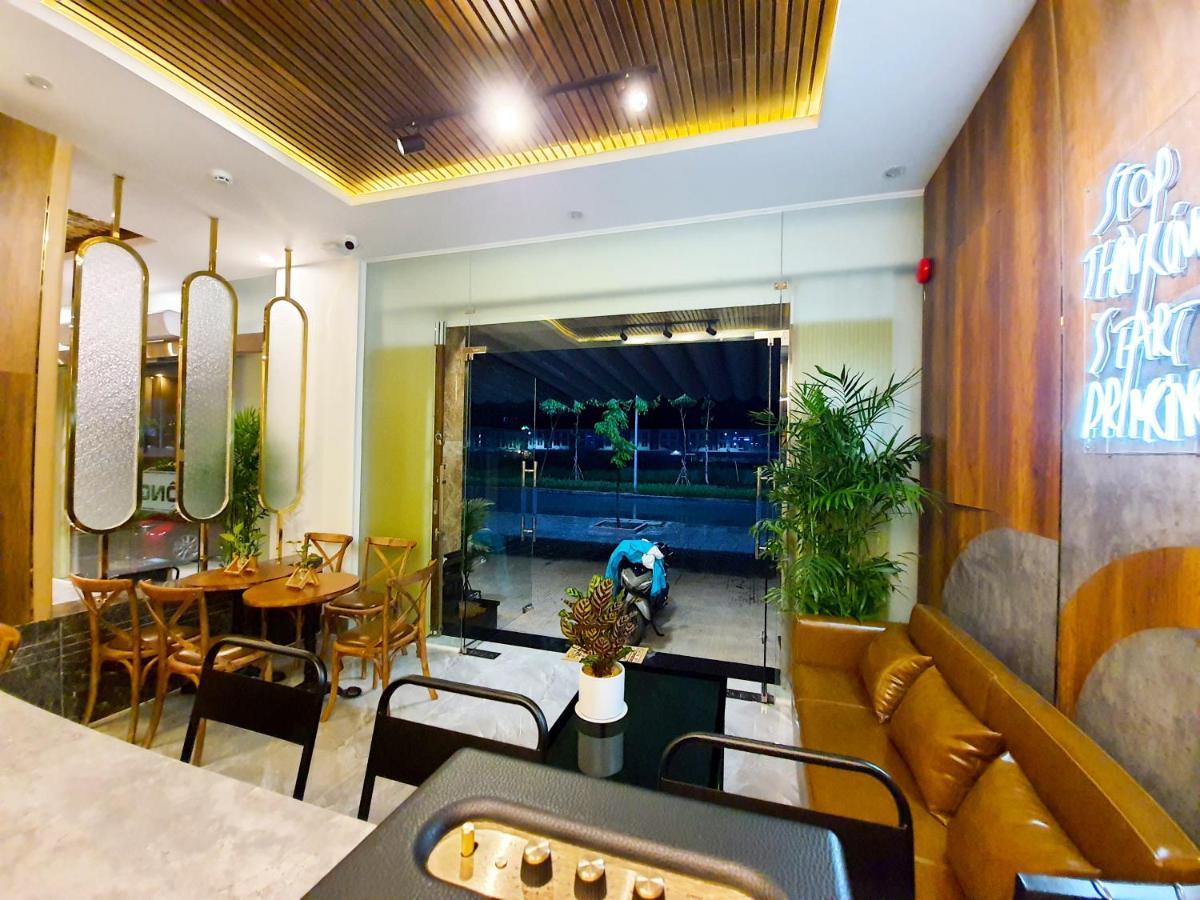 Dong Hai Hotel _ Rạch Giá Exterior foto
